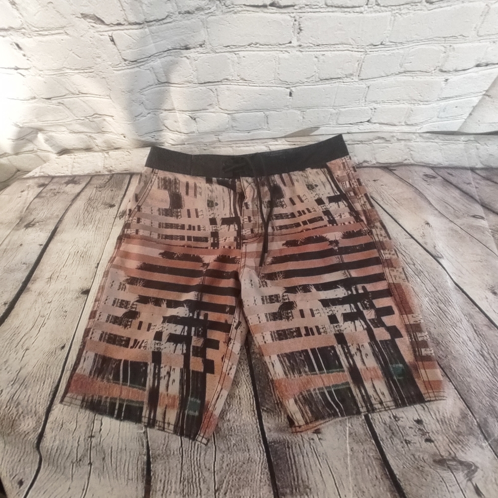 Tavik Beach Shorts Size 3 Abstract Print